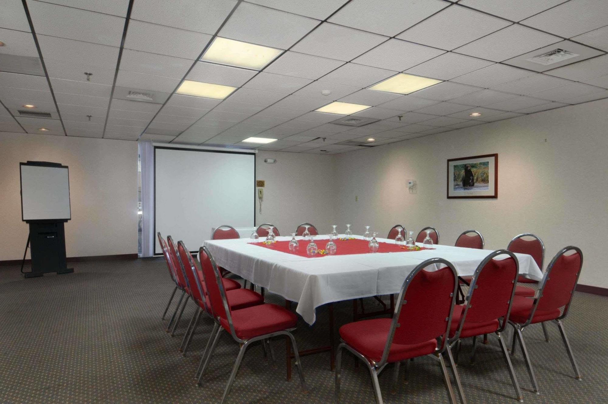 Econo Lodge Casper Facilities photo